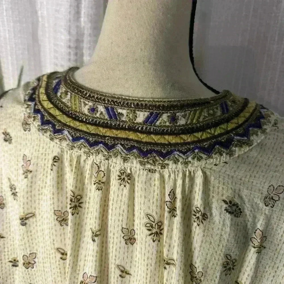 Free People But I Like It Women’s XS Ivory Embroidered Crop Tunic 3/4 Sleeve Top - Picture 8 of 12